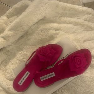 MANOLO BLAHNIK size 39 1/2